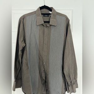 Versace Classic V2 men’s shirt with embroidered detail